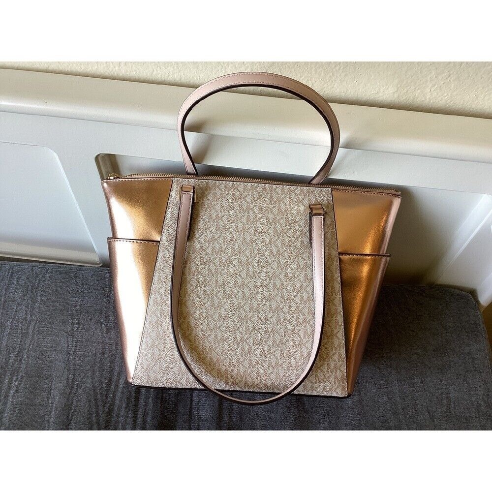 Michael Kors Charlotte Tote NWT‎ Rose Gold Signature Satchel Bag Purse - Picture 2 of 6
